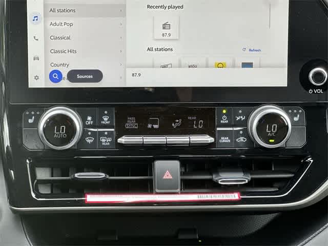 Thumbnail: 2024 Toyota Highlander - 14