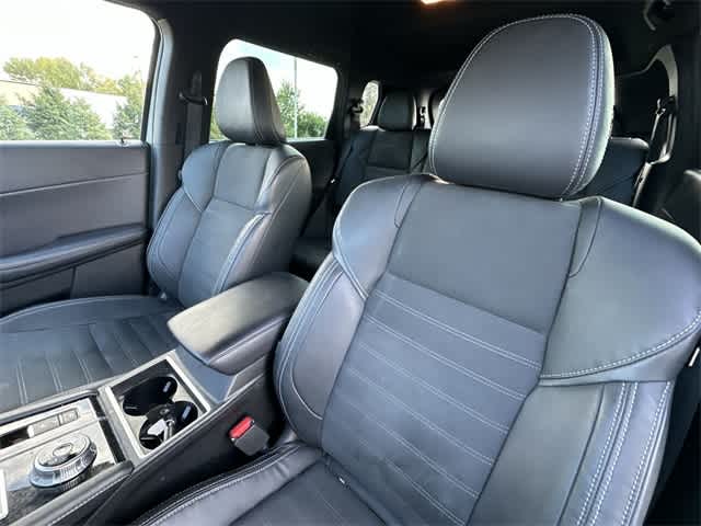 Thumbnail: 2023 Mitsubishi Outlander - 14