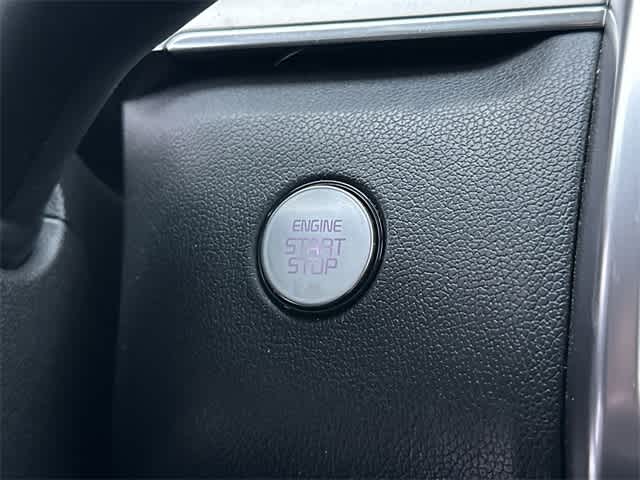 Thumbnail: 2023 Kia Sorento - 10