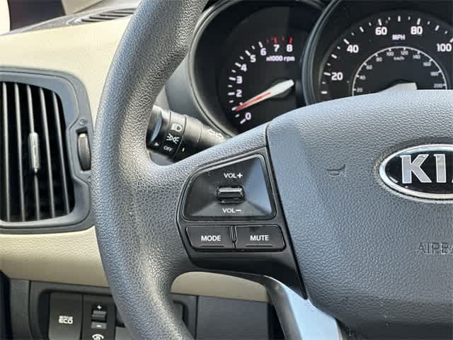 Thumbnail: 2013 Kia Rio - 8