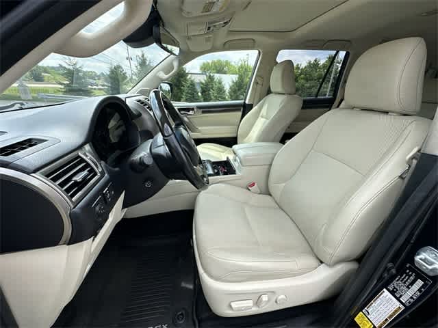 Thumbnail: 2020 Lexus GX - 18