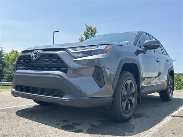 2024 Toyota RAV4 LE 18