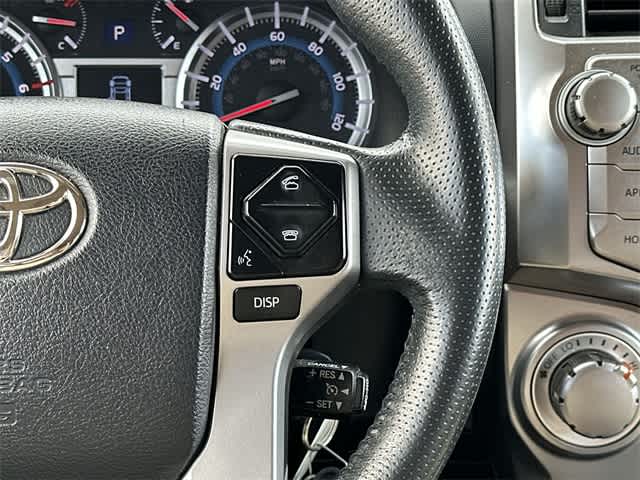 Thumbnail: 2016 Toyota 4Runner - 10