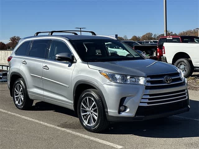 Thumbnail: 2018 Toyota Highlander - 35