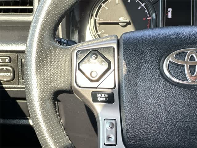 Thumbnail: 2022 Toyota 4Runner - 9