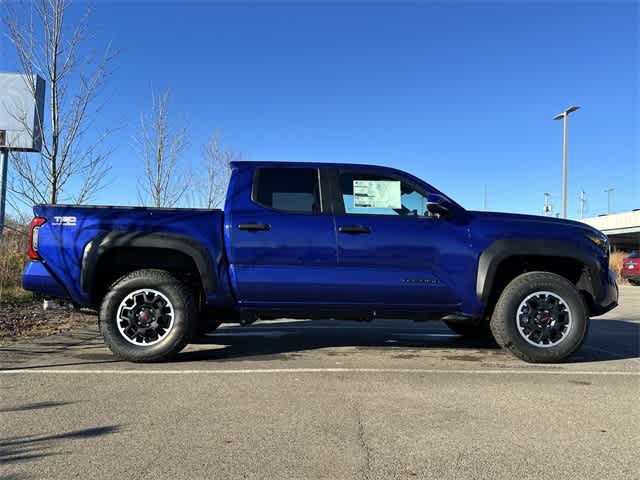 Thumbnail: 2024 Toyota Tacoma - 3