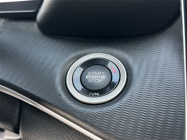 Thumbnail: 2023 Jeep Grand Cherokee - 11