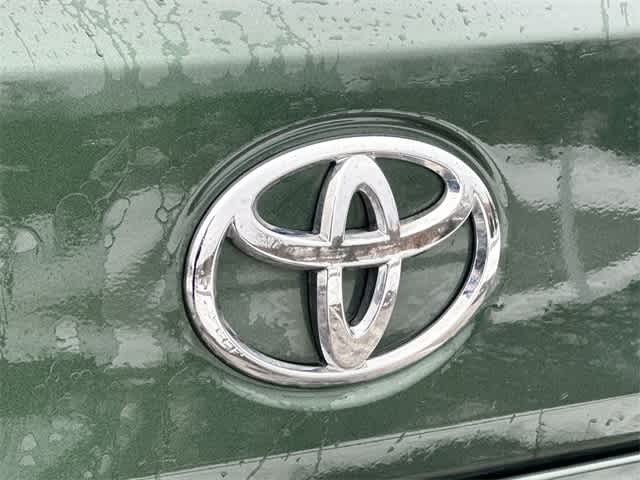 Thumbnail: 2022 Toyota Corolla Cross - 18