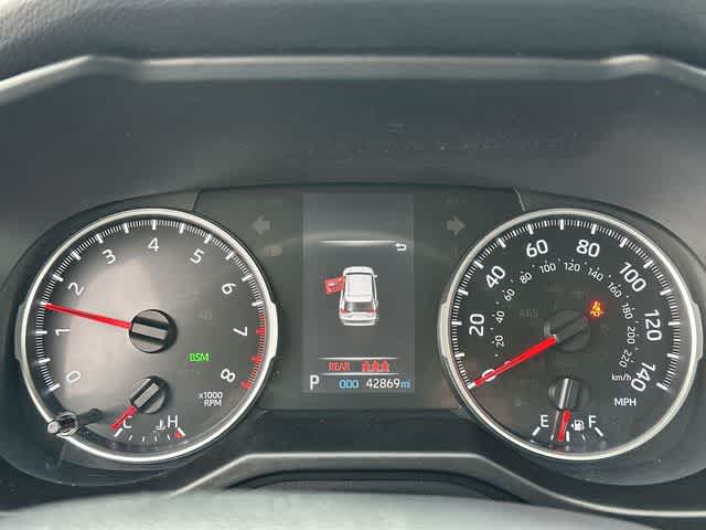 Thumbnail: 2019 Toyota RAV4 - 7