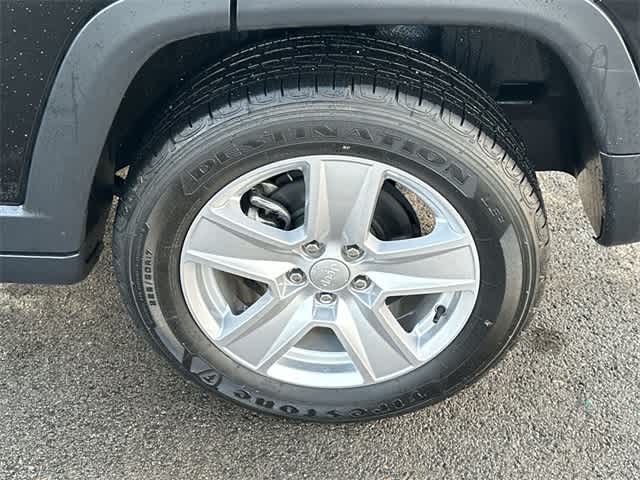 Thumbnail: 2022 Jeep Compass - 5