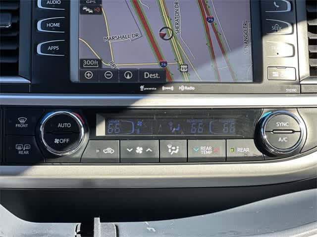 Thumbnail: 2018 Toyota Highlander - 16