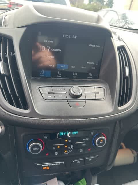 Thumbnail: 2019 Ford Escape - 9