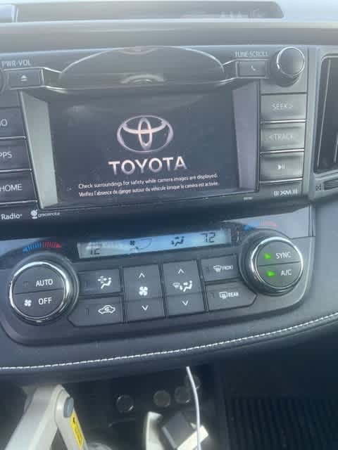 Thumbnail: 2017 Toyota RAV4 - 8