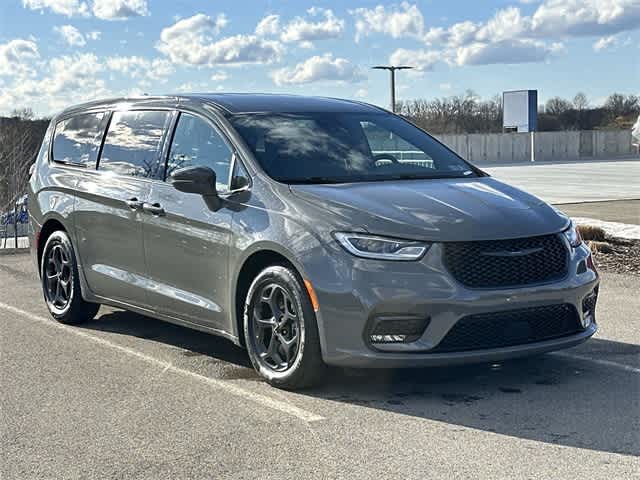 Thumbnail: 2022 Chrysler Pacifica - 29