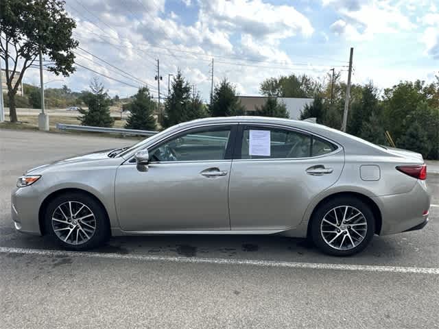 Thumbnail: 2017 Lexus ES - 2
