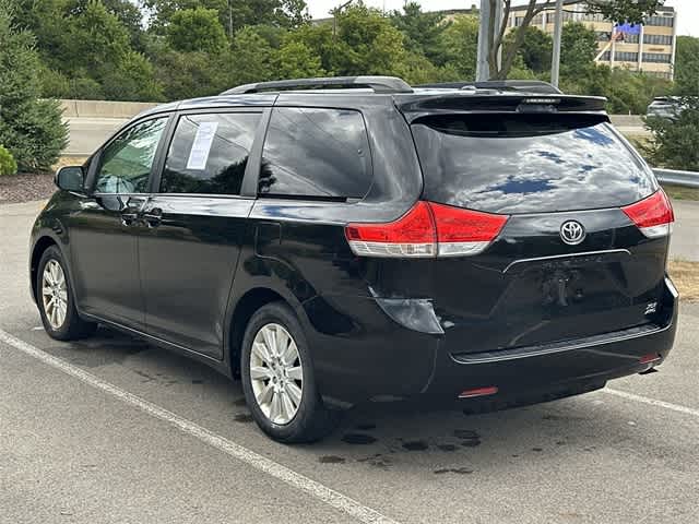 Thumbnail: 2013 Toyota Sienna - 21