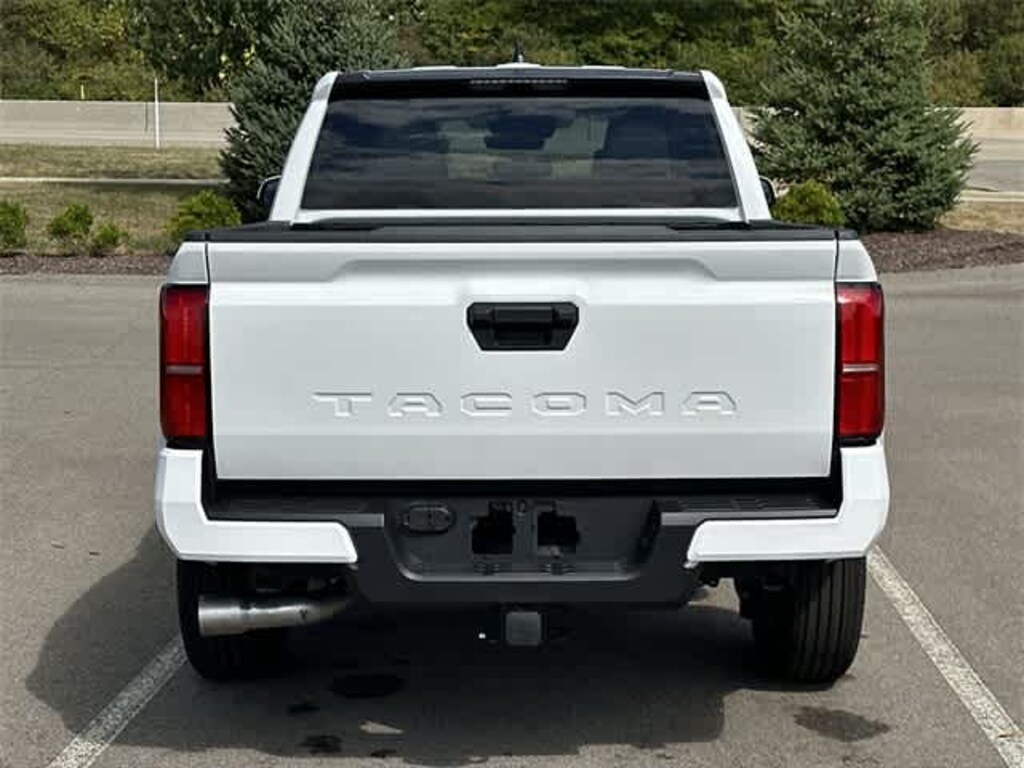 New 2025 Toyota Tacoma SR5 Truck Double Cab