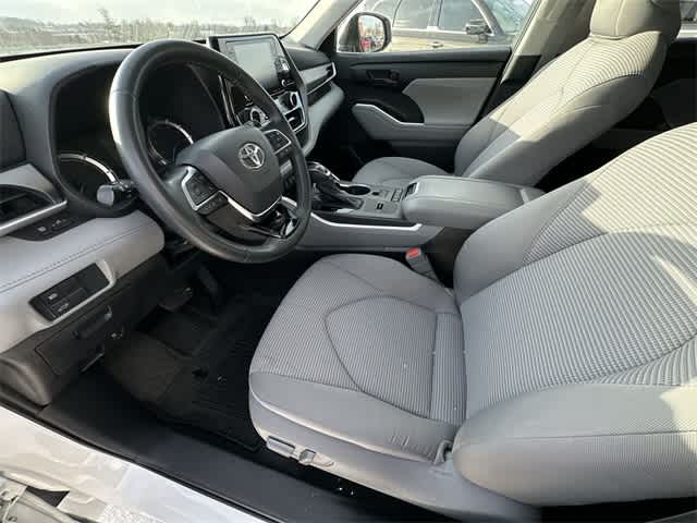 Thumbnail: 2021 Toyota Highlander - 14