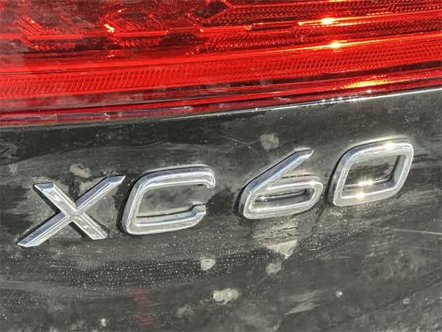 Thumbnail: 2023 Volvo XC60 - 18