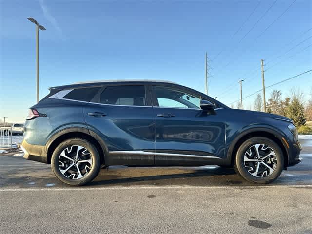 Thumbnail: 2023 Kia Sportage - 3