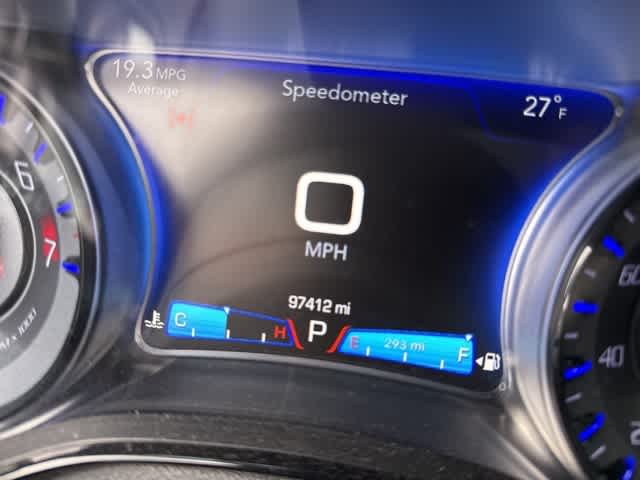 Thumbnail: 2016 Chrysler 300 - 10