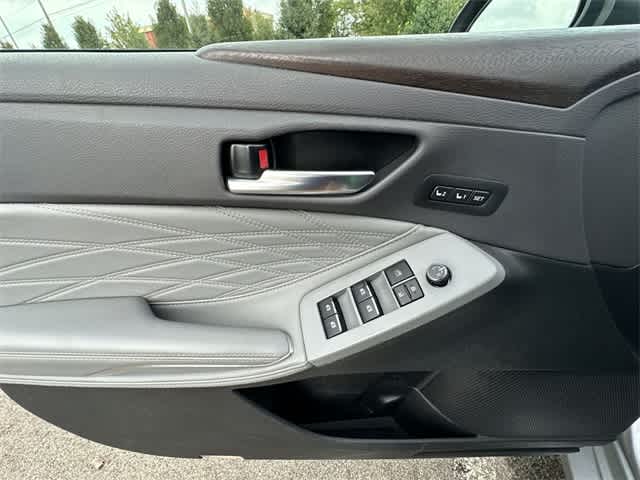 Thumbnail: 2021 Toyota Avalon - 19