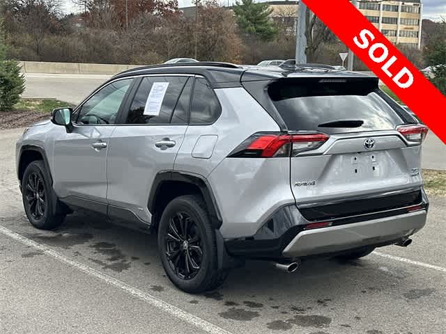 Thumbnail: 2022 Toyota RAV4 - 23