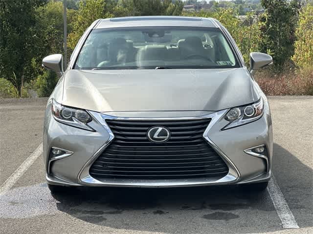 Thumbnail: 2017 Lexus ES - 23