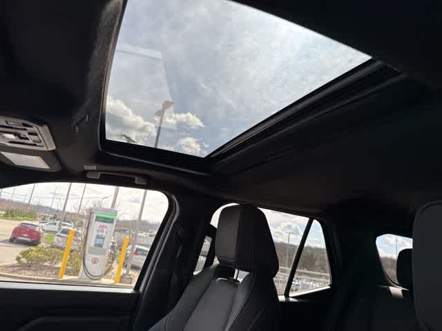 Thumbnail: 2025 Toyota 4Runner - 8