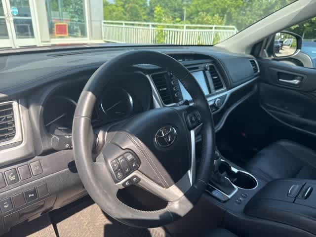 Thumbnail: 2014 Toyota Highlander - 6