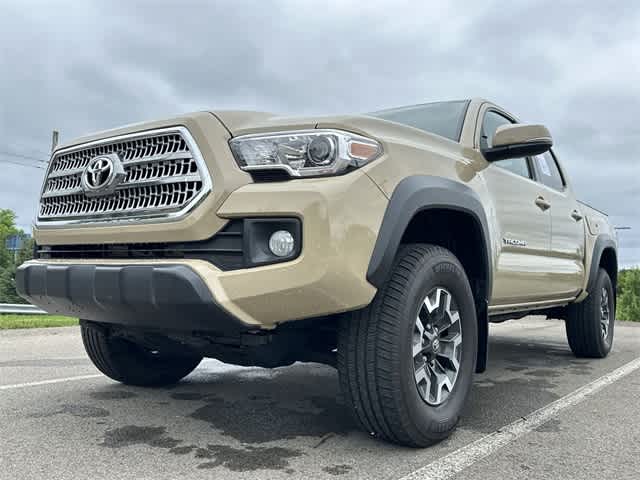 2016 Toyota Tacoma TRD Off-Road 19