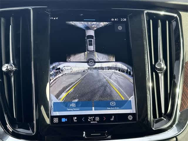 Thumbnail: 2025 Volvo S60 - 15