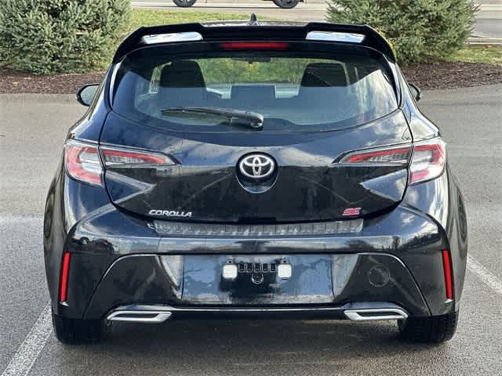 Used 2019 Toyota Corolla Hatchback SE Hatchback