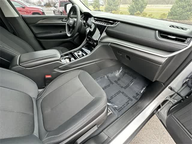 Thumbnail: 2023 Jeep Grand Cherokee - 21