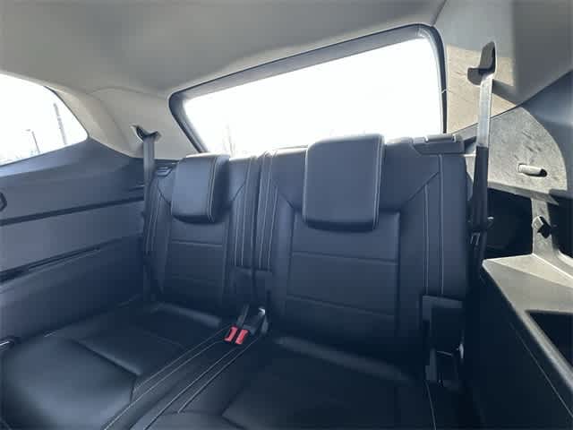 Thumbnail: 2023 Volkswagen Atlas - 17