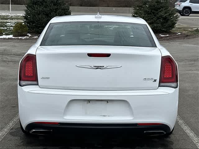 Thumbnail: 2016 Chrysler 300 - 4