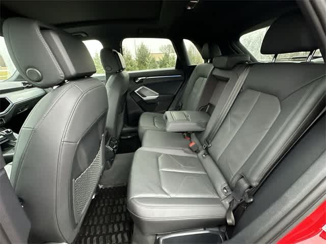 Thumbnail: 2022 Audi Q3 - 19