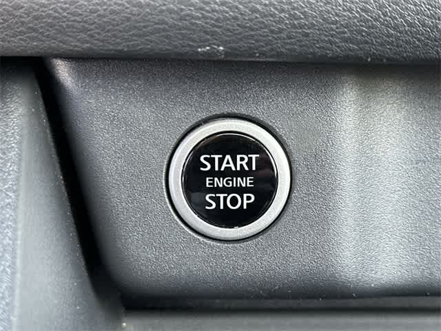 Thumbnail: 2022 Nissan Rogue - 11