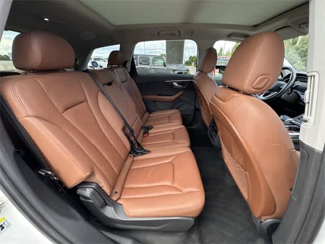 Thumbnail: 2020 Audi Q7 - 26