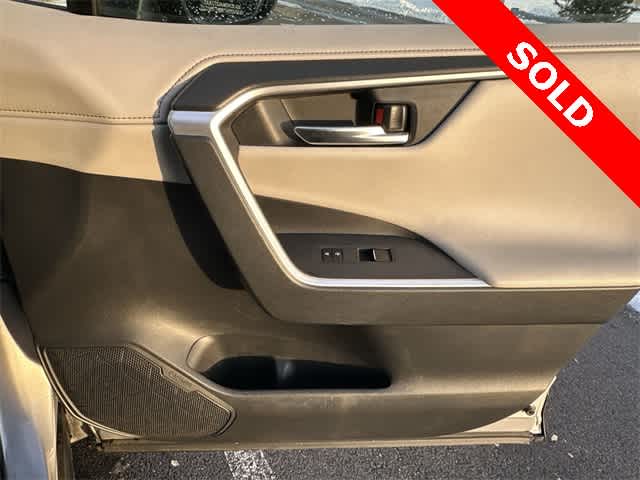 Thumbnail: 2019 Toyota RAV4 - 23