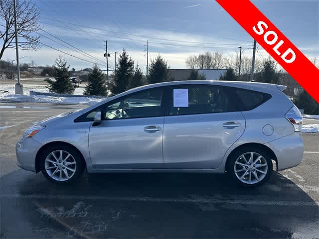 Thumbnail: 2013 Toyota Prius v - 2