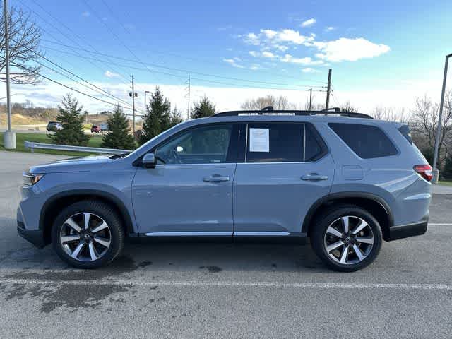 Thumbnail: 2023 Honda Pilot - 2