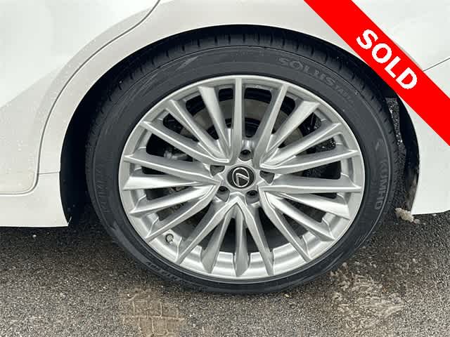 Thumbnail: 2022 Lexus IS - 5