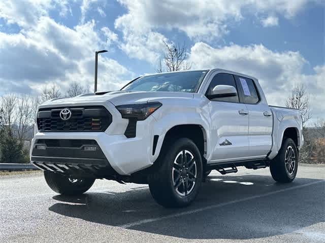 Thumbnail: 2024 Toyota Tacoma - 18