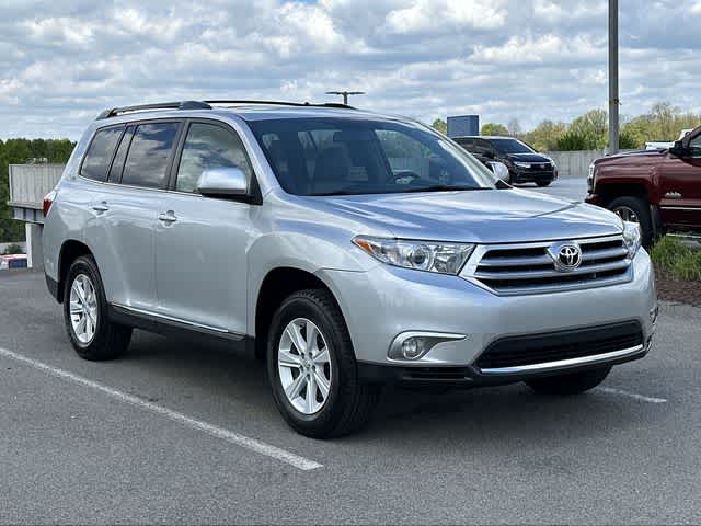 Thumbnail: 2012 Toyota Highlander - 31