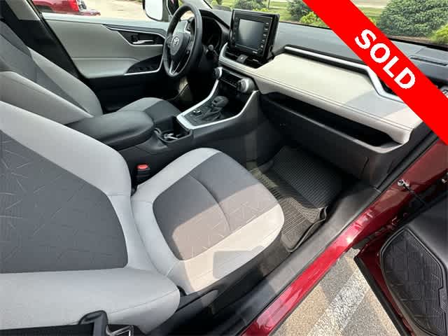2022 Toyota RAV4 XLE 20