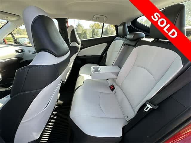 Thumbnail: 2022 Toyota Prius - 18