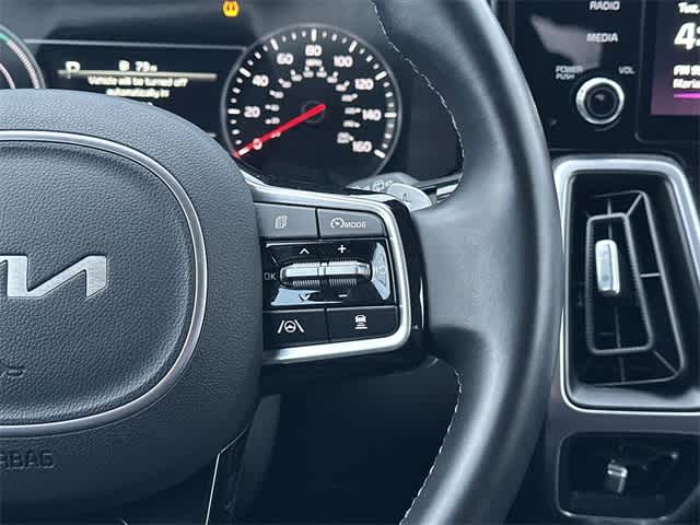 Thumbnail: 2023 Kia Sorento - 9