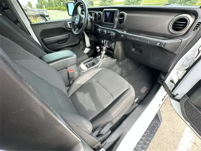 Thumbnail: 2022 Jeep Wrangler - 20