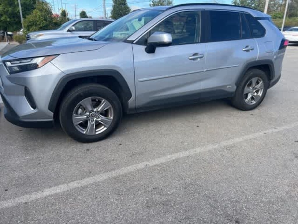 Used 2022 Toyota RAV4 Hybrid XLE SUV